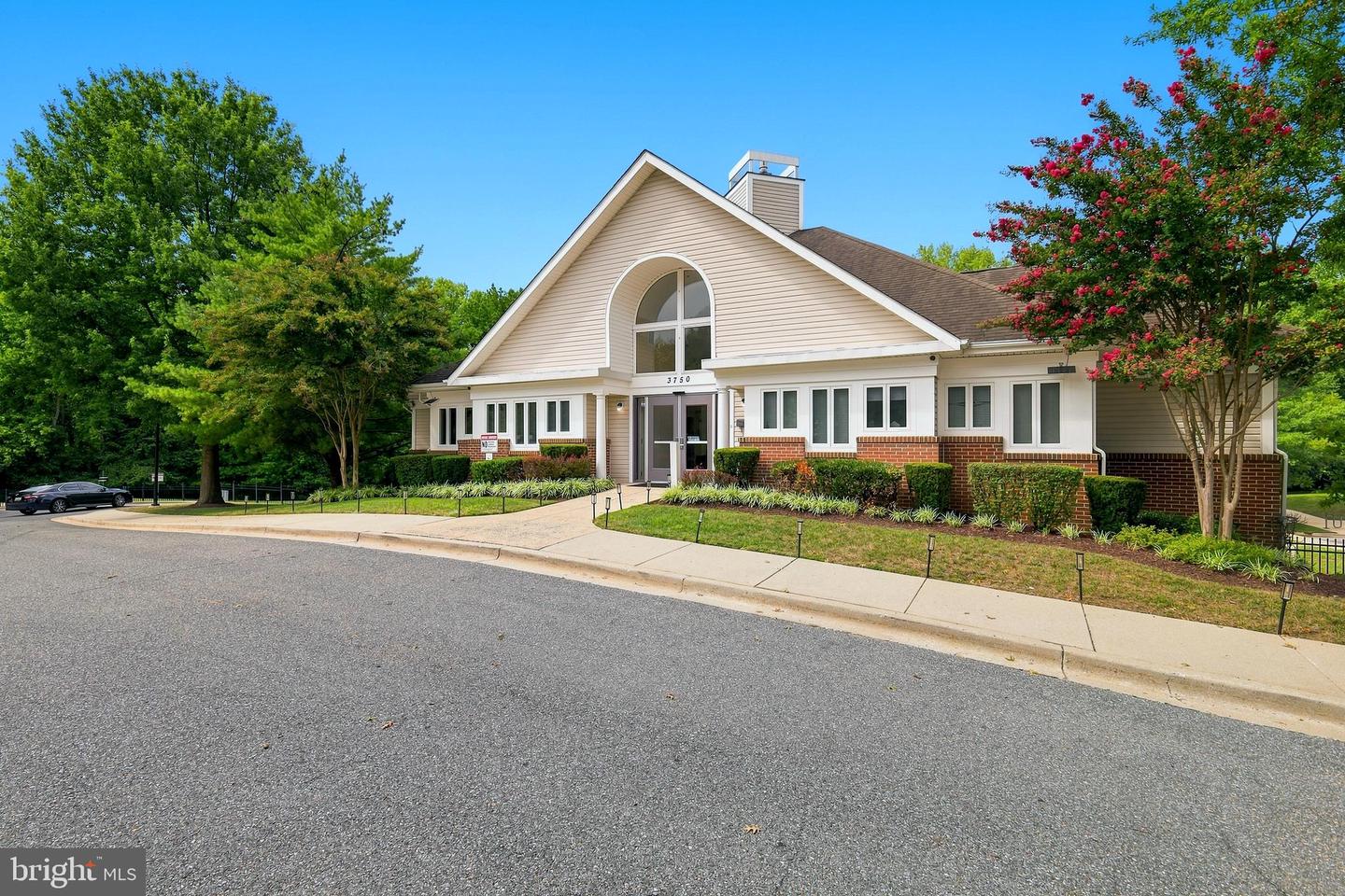 4006 Eager Ter Property Photo 37