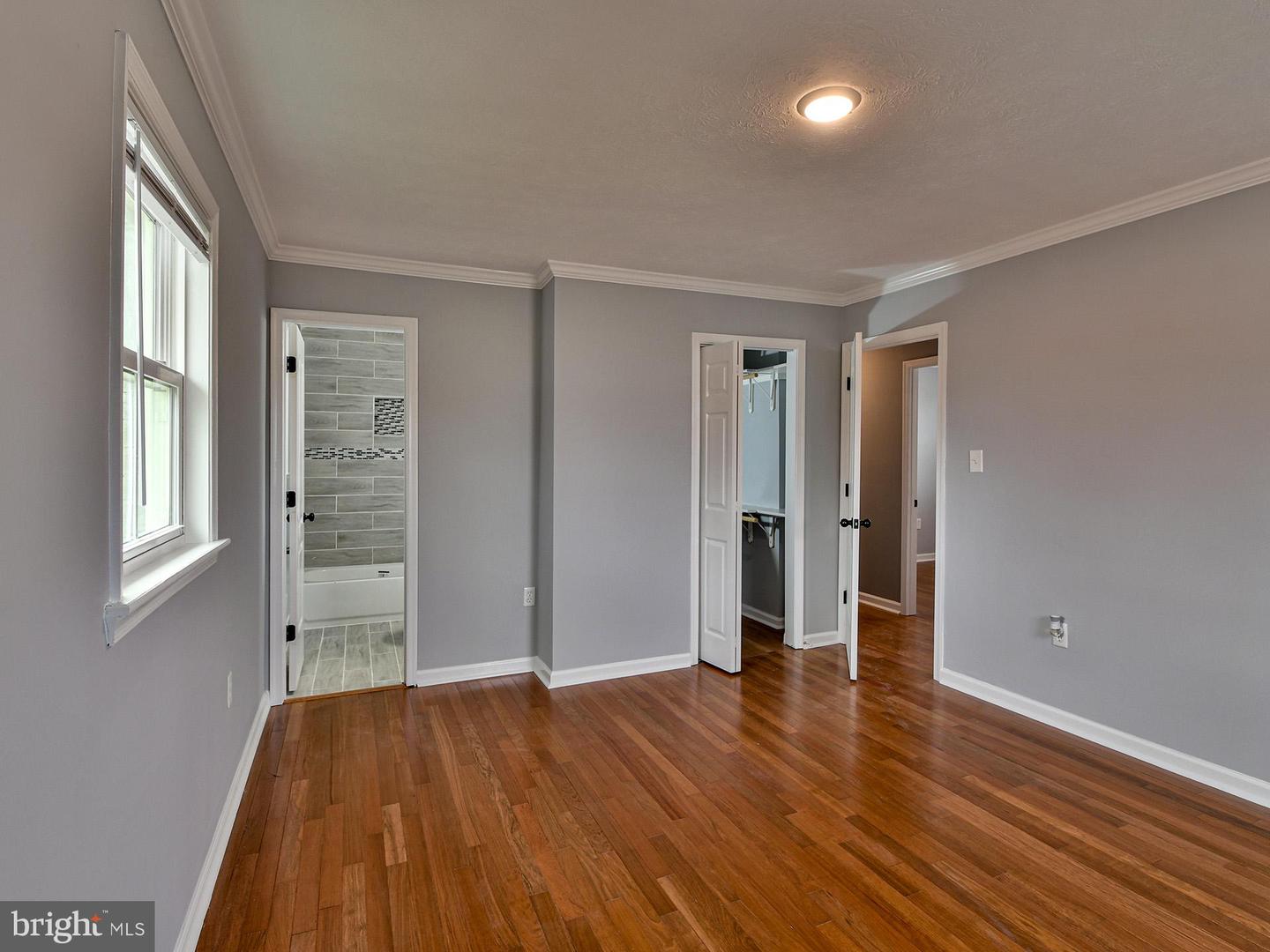 6308 Larwin Dr #(main Level) Property Photo 12