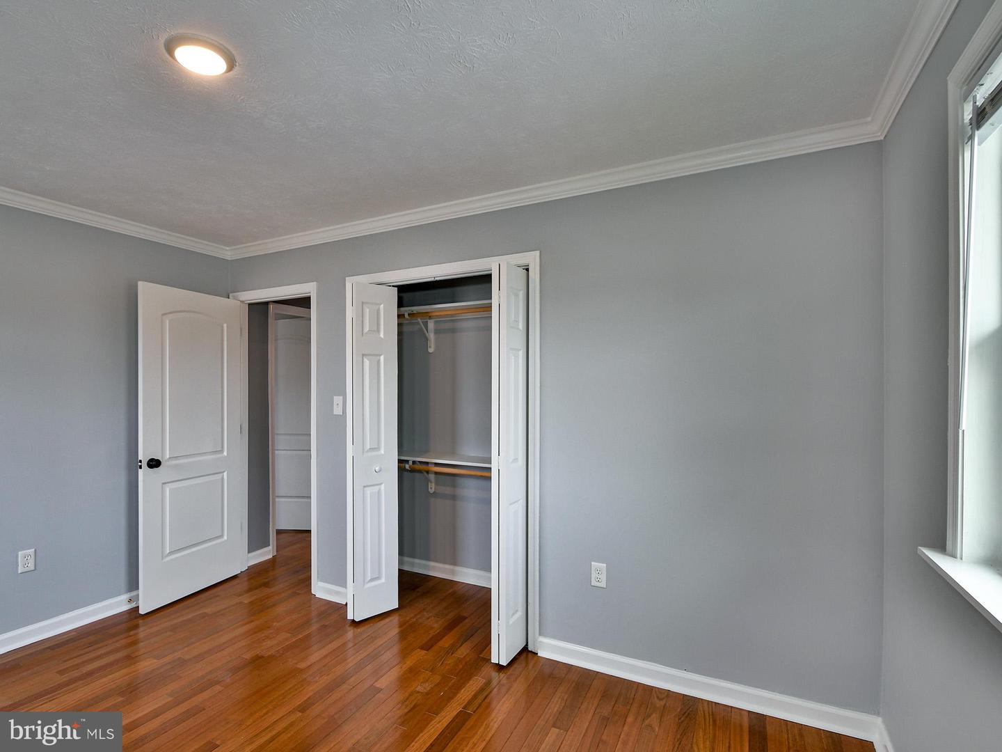 6308 Larwin Dr #(main Level) Property Photo 17