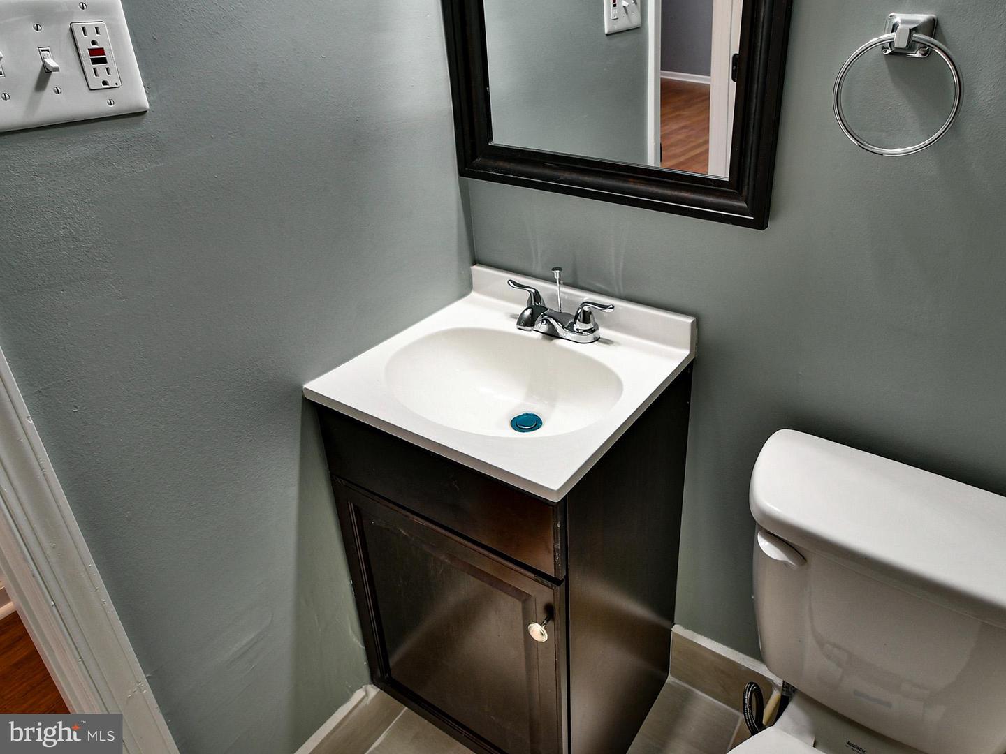6308 Larwin Dr #(main Level) Property Photo 19