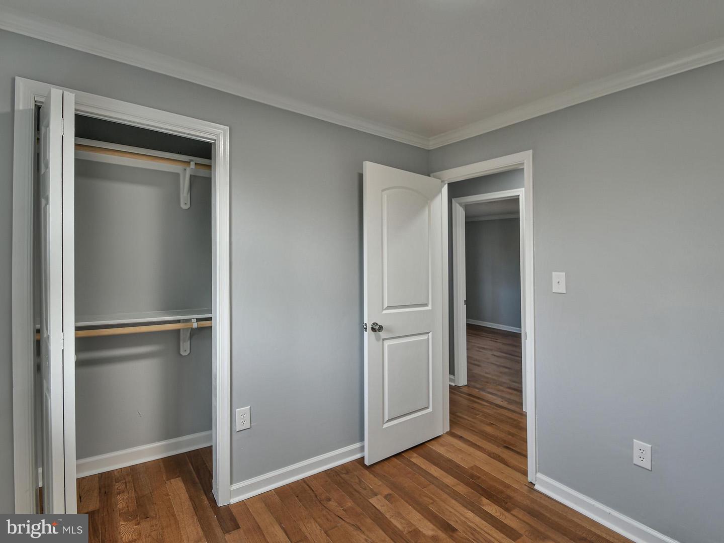 5812 Suitland Rd #(main Level) Property Photo 22