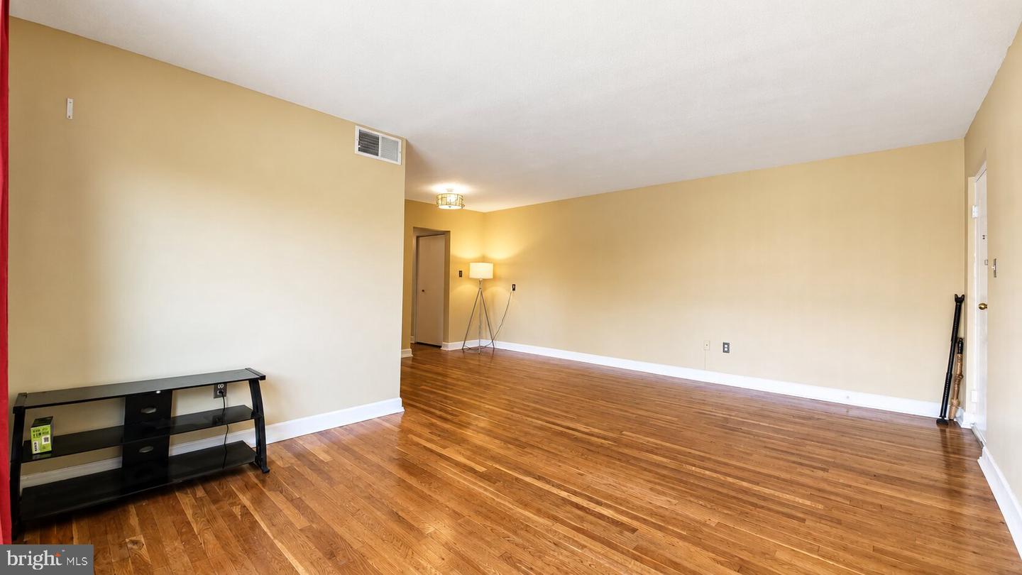3839 Hamilton St #k-301 Property Photo 5