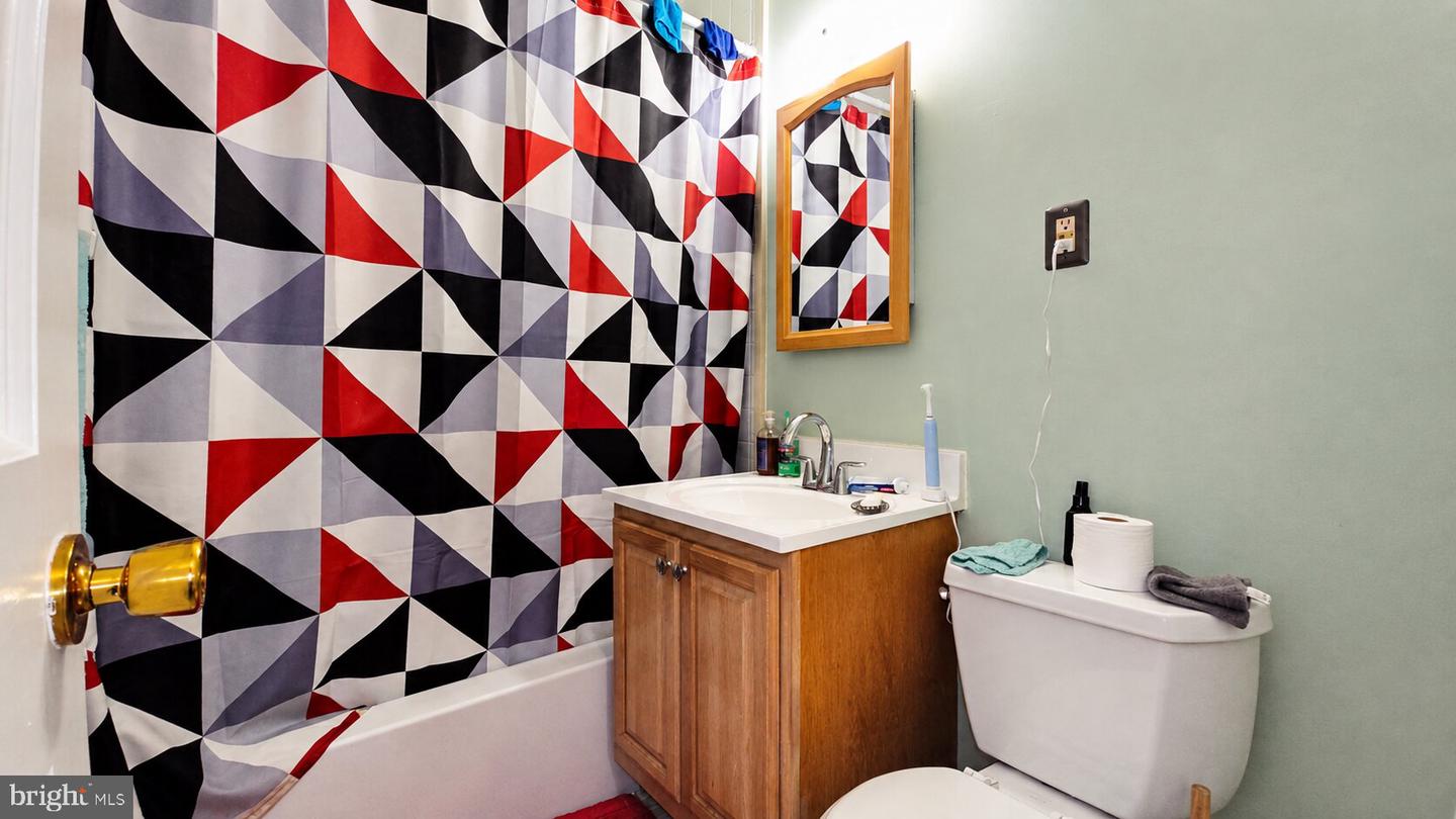 3839 Hamilton St #k-301 Property Photo 10