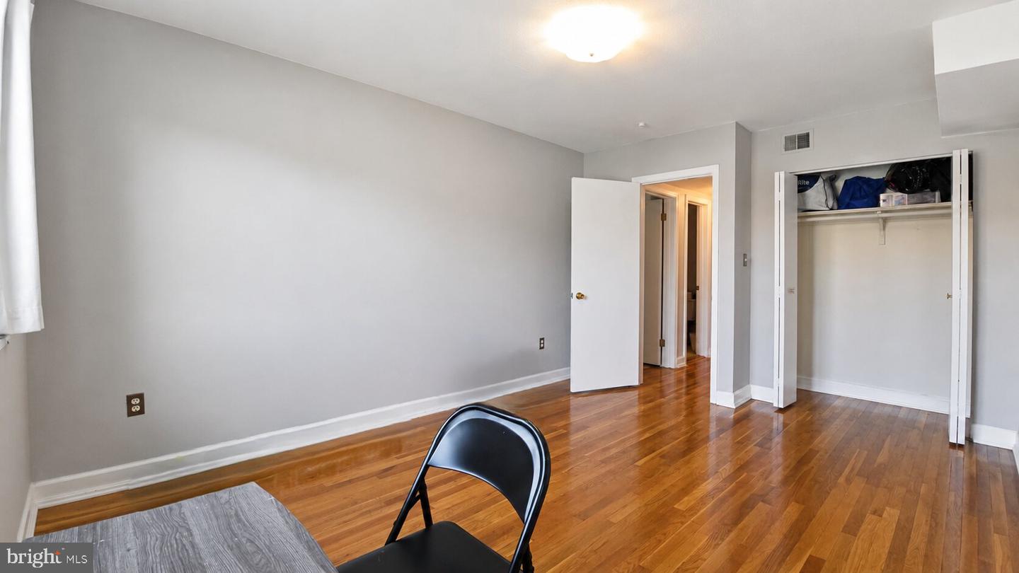 3839 Hamilton St #k-301 Property Photo 16