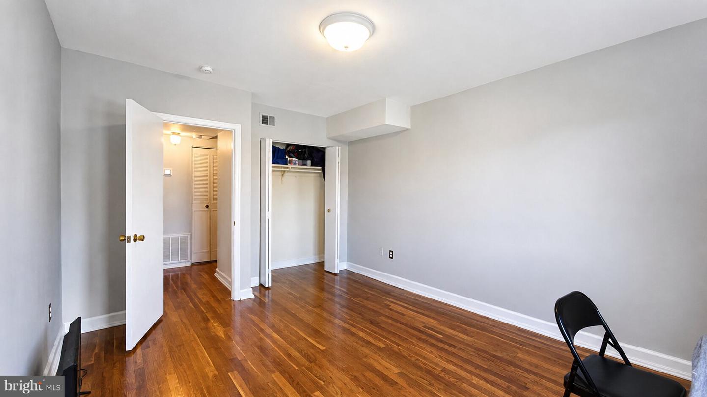 3839 Hamilton St #k-301 Property Photo 17