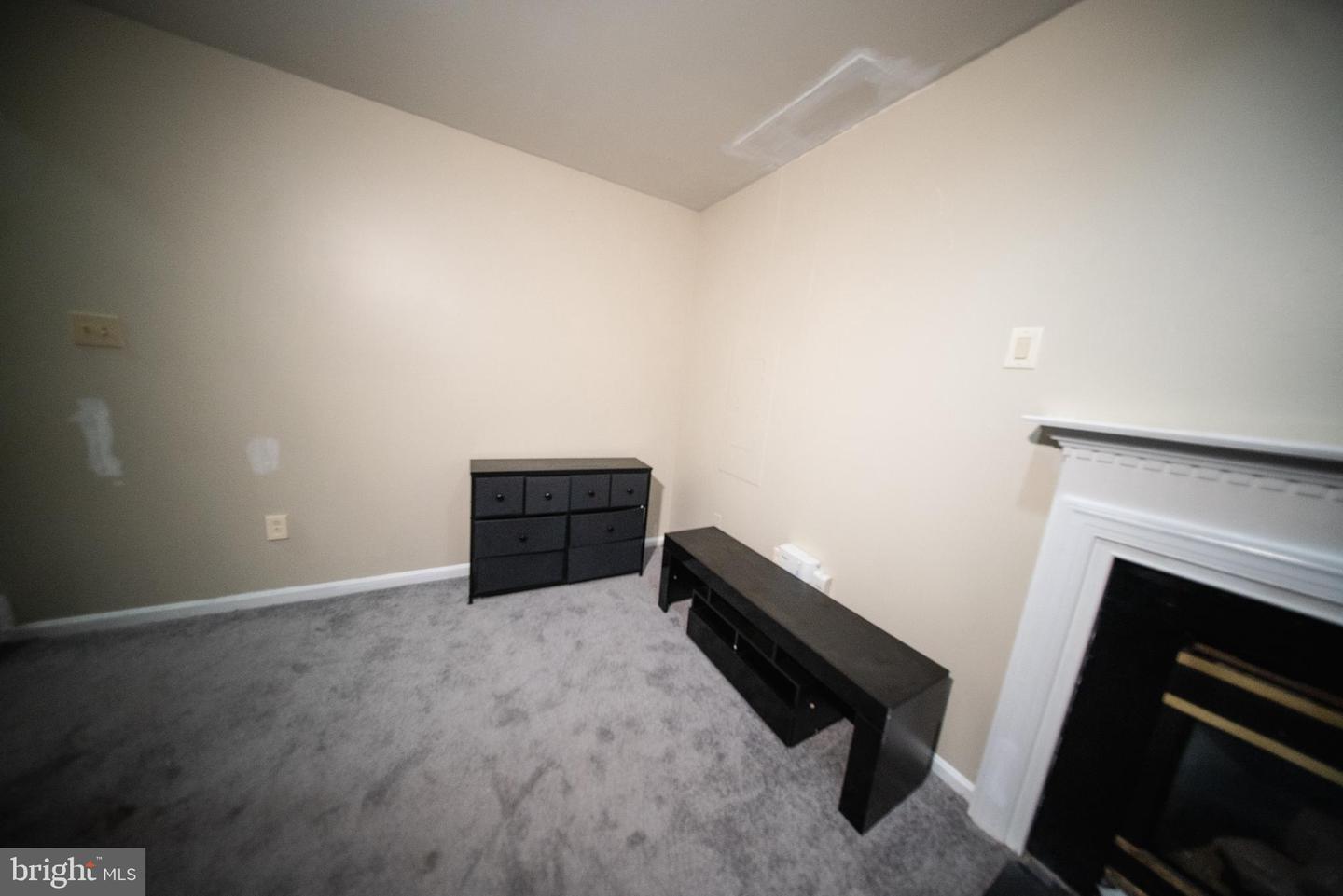 853 Faraway Ct Property Photo 30