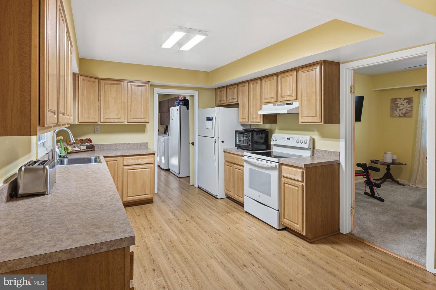 2921 Barrister Ln Property Photo 12