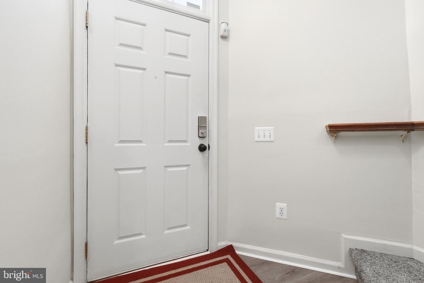 941 Pine Forest Ln #1910 Property Photo 5