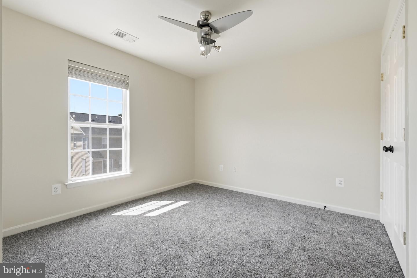 941 Pine Forest Ln #1910 Property Photo 26
