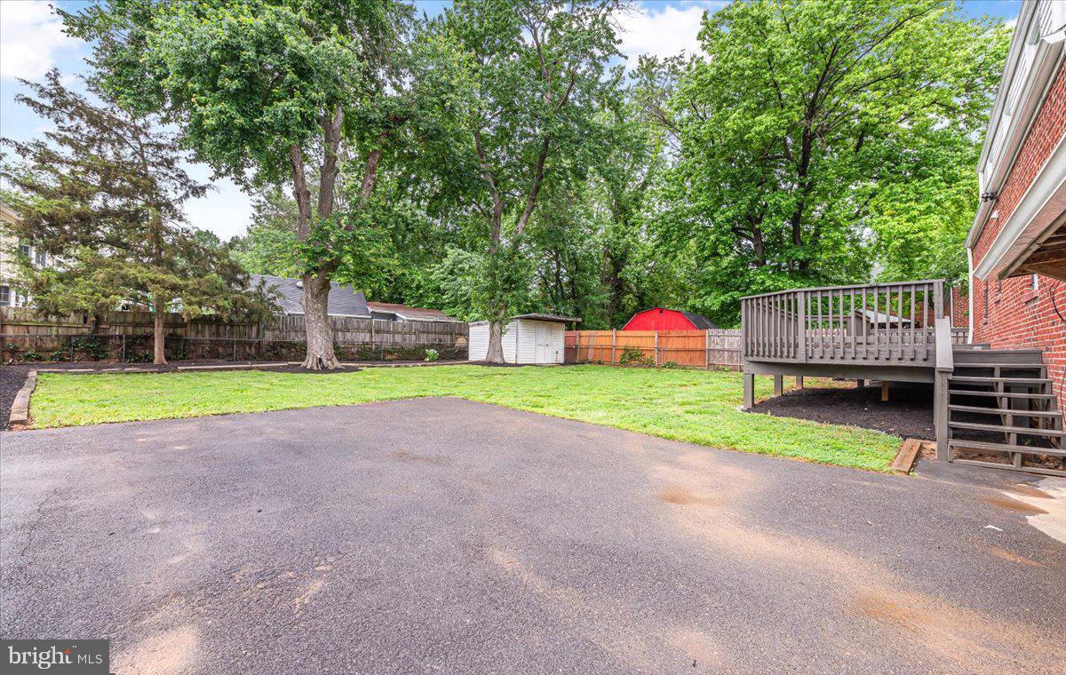 6902 21st Ave Property Photo 5