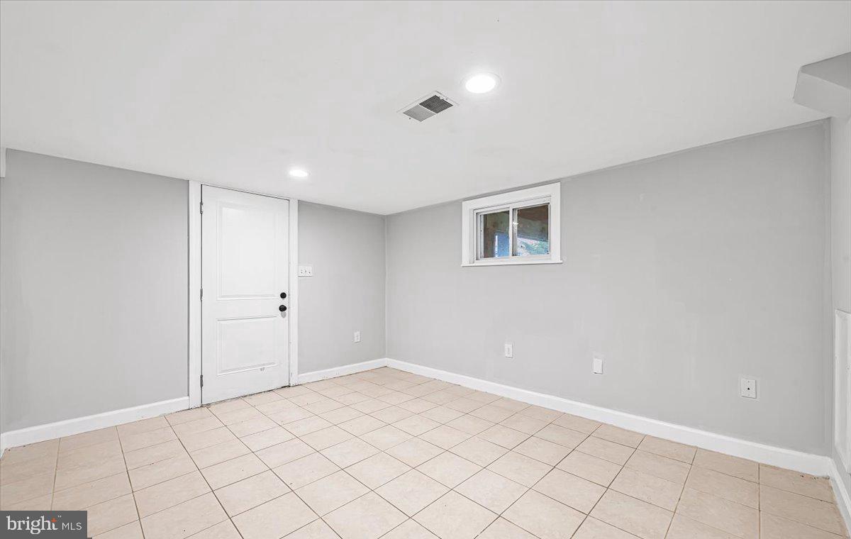 6902 21st Ave Property Photo 11
