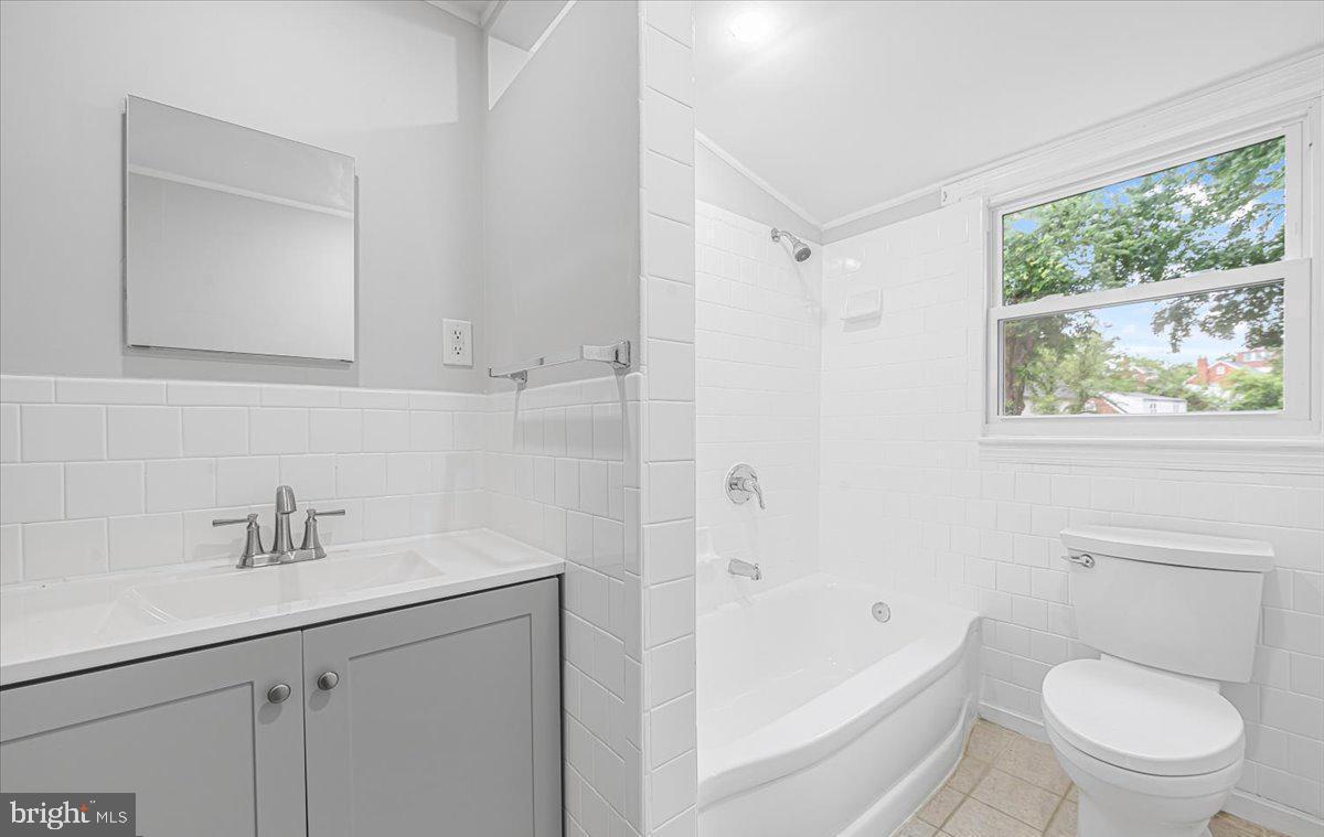 6902 21st Ave Property Photo 16