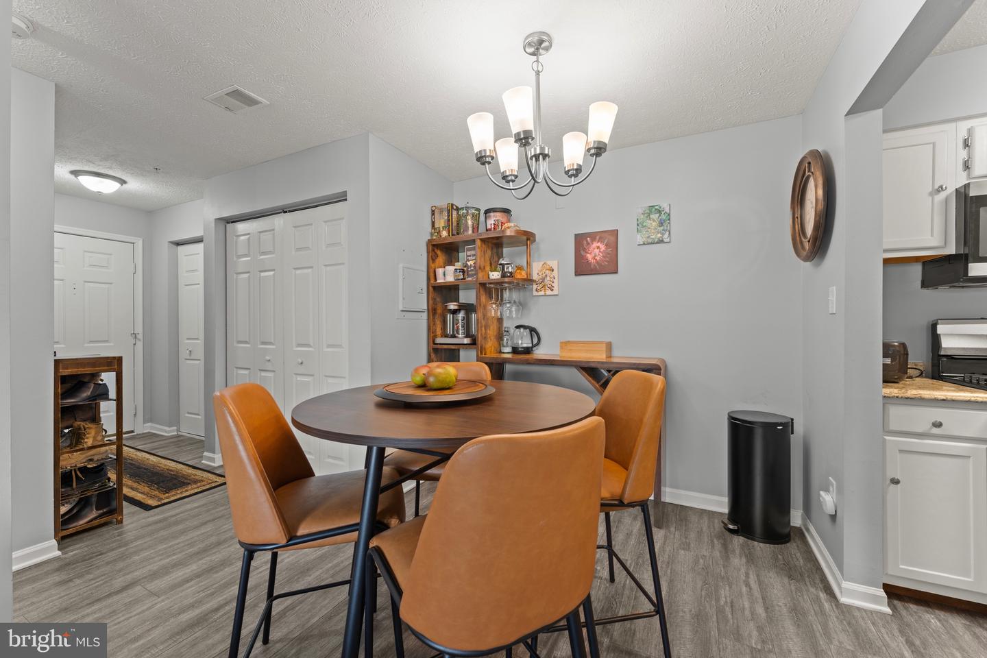 8951 Town Center Cir #3-303 Property Photo 12