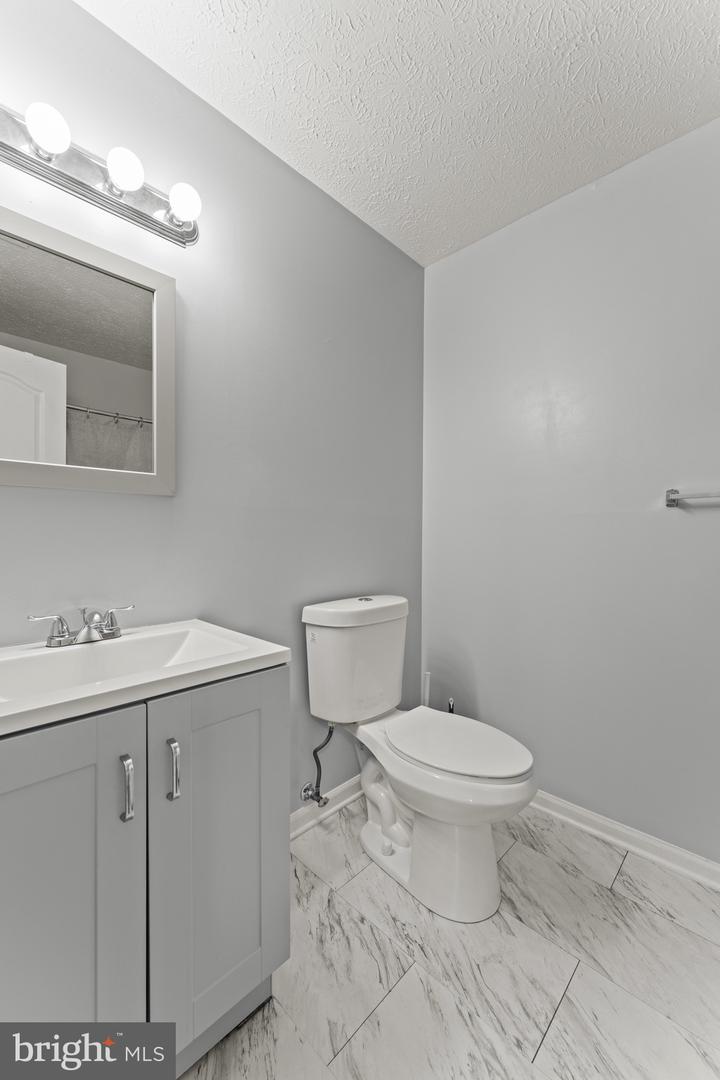 8951 Town Center Cir #3-303 Property Photo 24