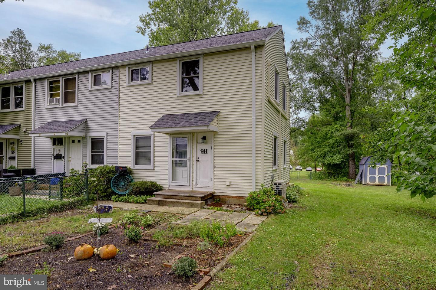 9-h Southway Property Photo 2