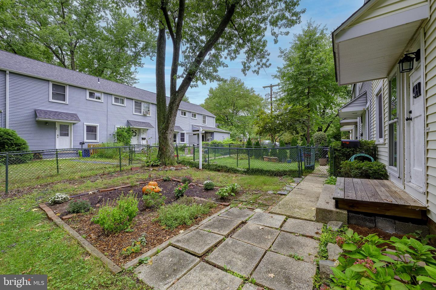 9-h Southway Property Photo 4