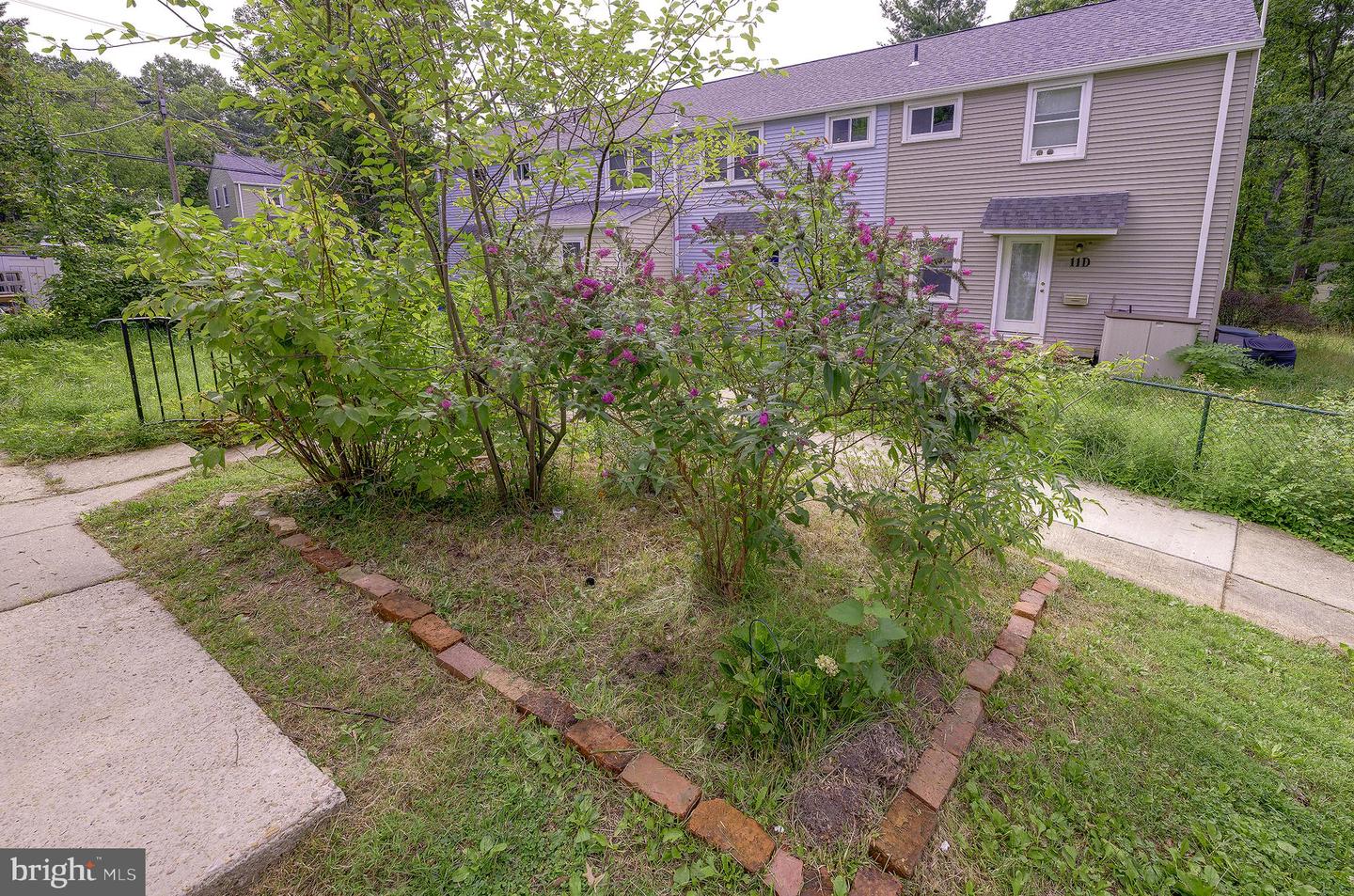 11-e Hillside Rd Property Photo 7