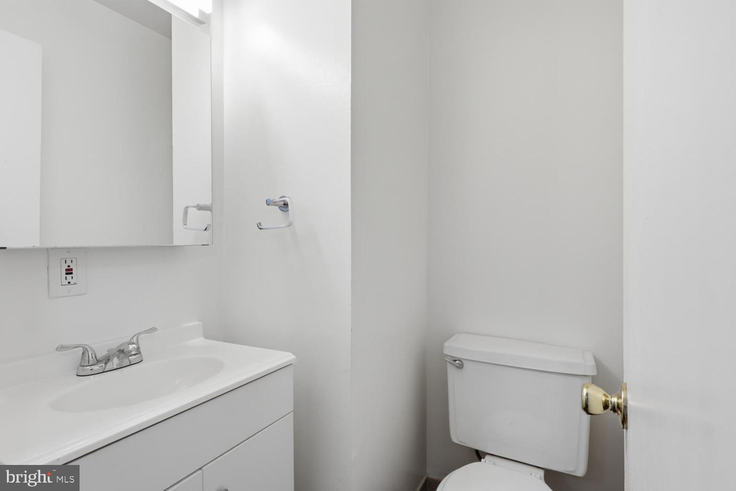 5920 Westchester Park Dr Property Photo 17