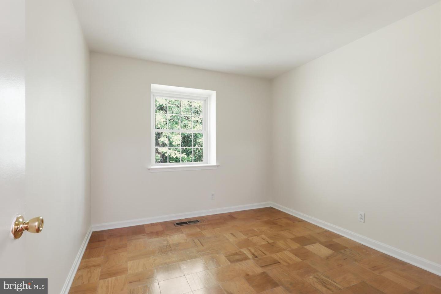 5920 Westchester Park Dr Property Photo 30
