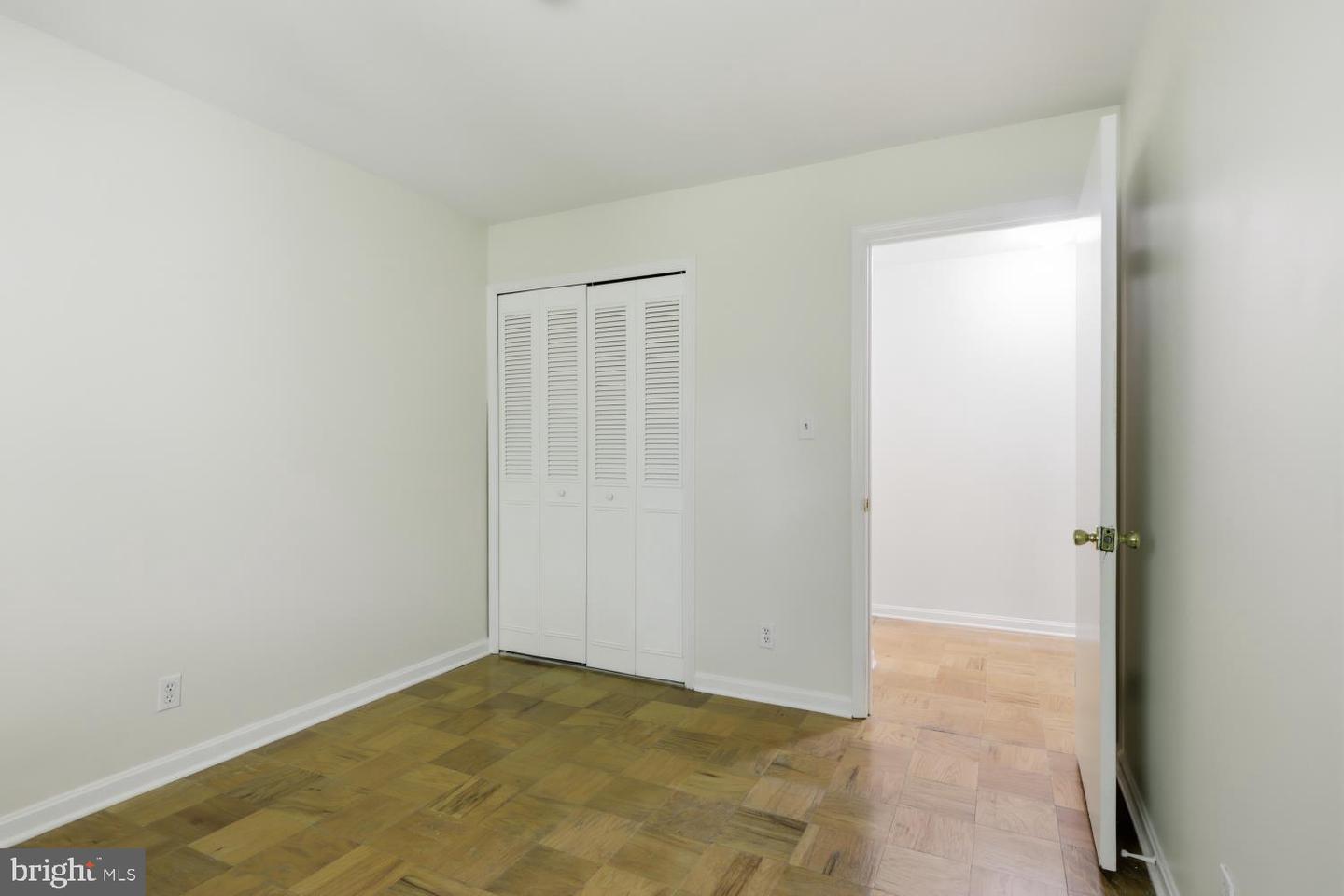 5920 Westchester Park Dr Property Photo 31