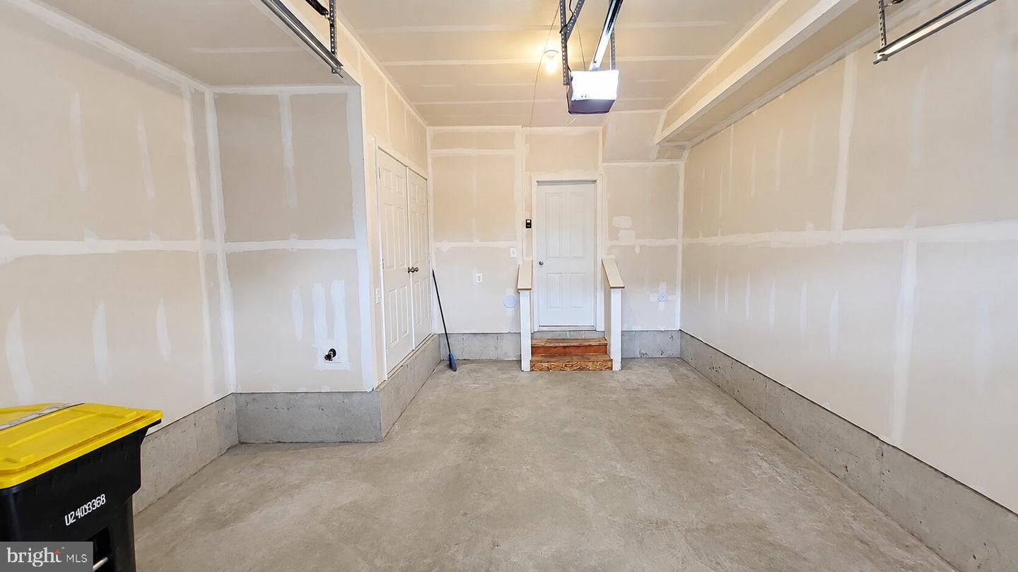 4809 Vista Green Ln Property Photo 9