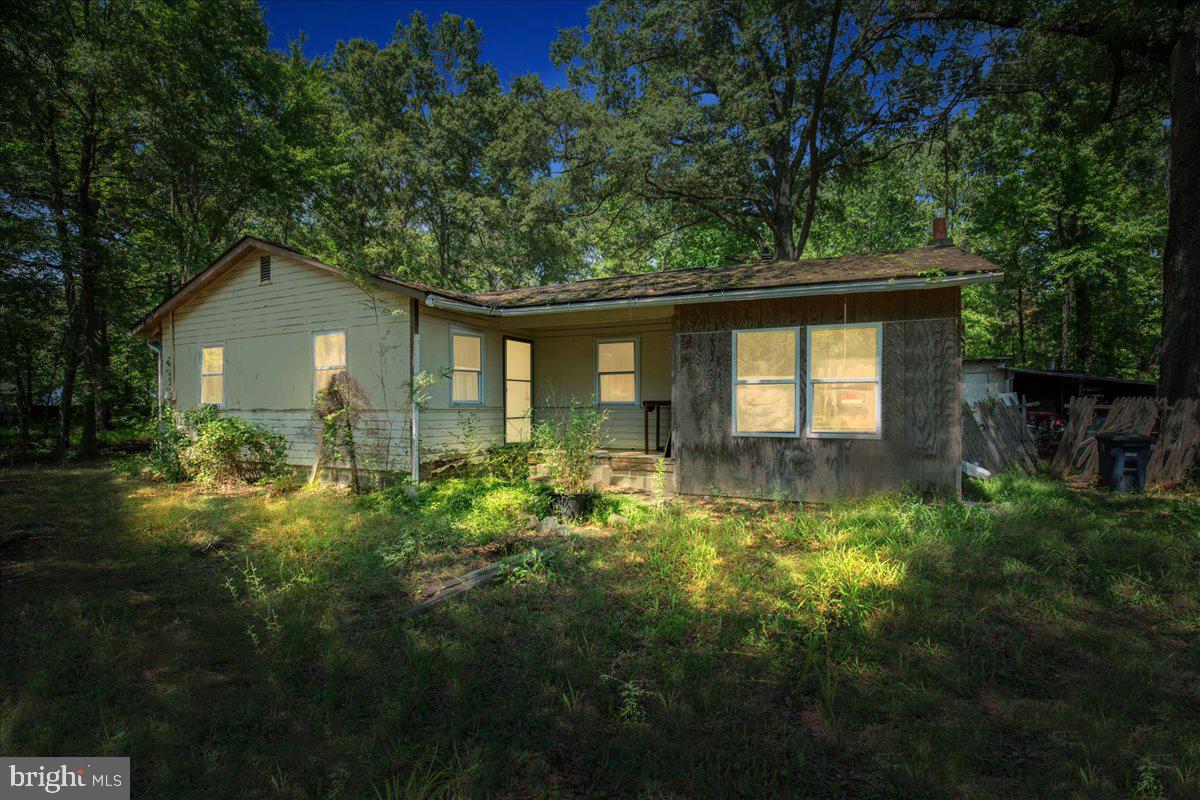16827 Holly Way Property Photo 1