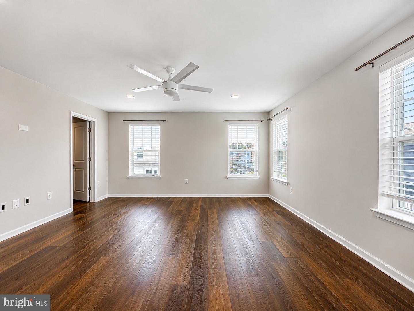 10552 Neil Armstrong Way Property Photo 1