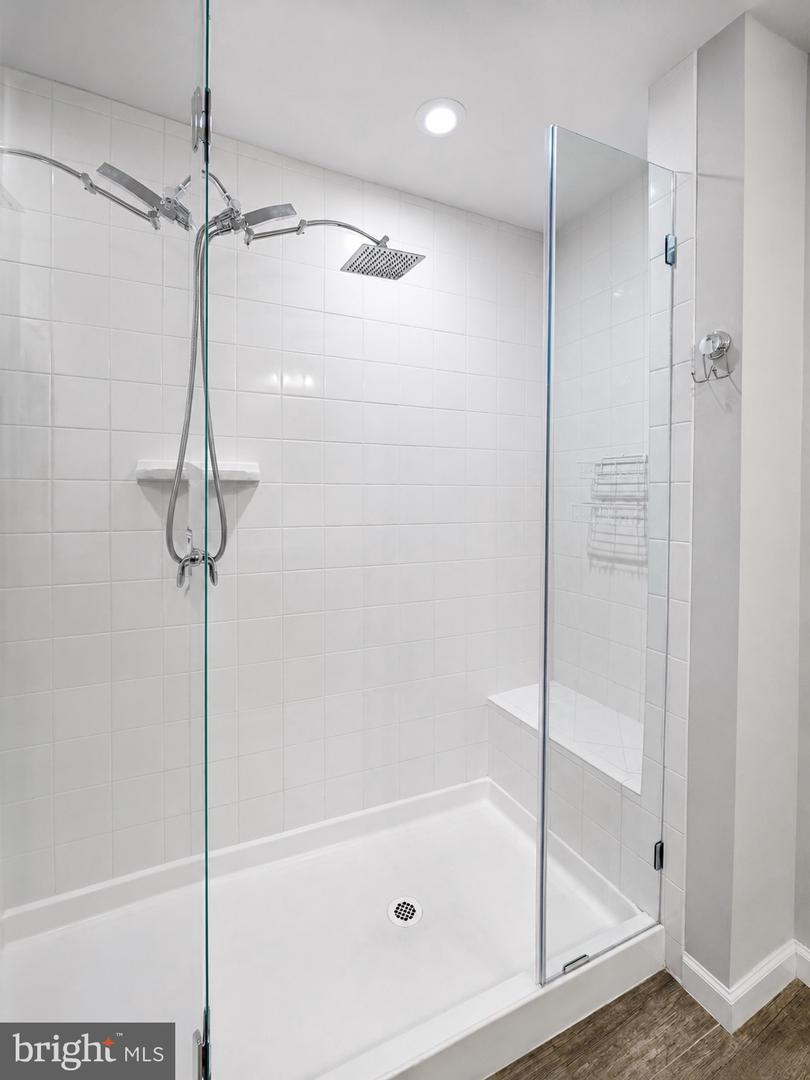 10552 Neil Armstrong Way Property Photo 3