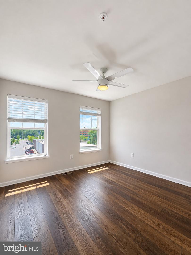 10552 Neil Armstrong Way Property Photo 8