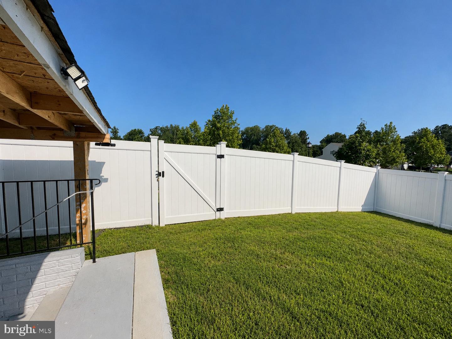 6600 Long Shadow Ct Property Photo 12