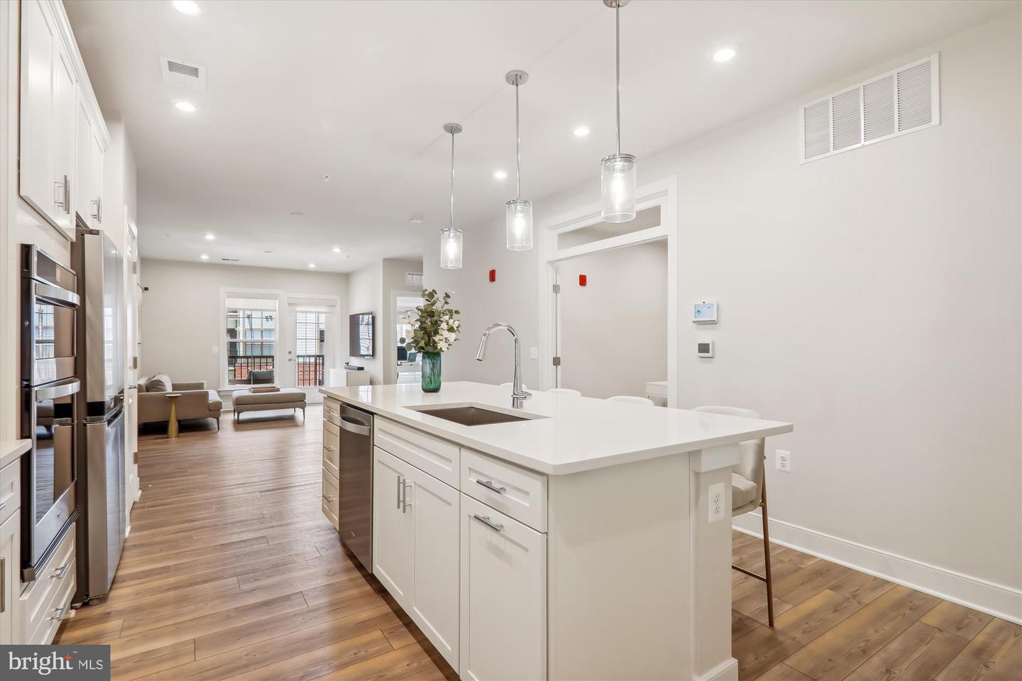 104 Saint Ives Pl #209 Property Photo 4