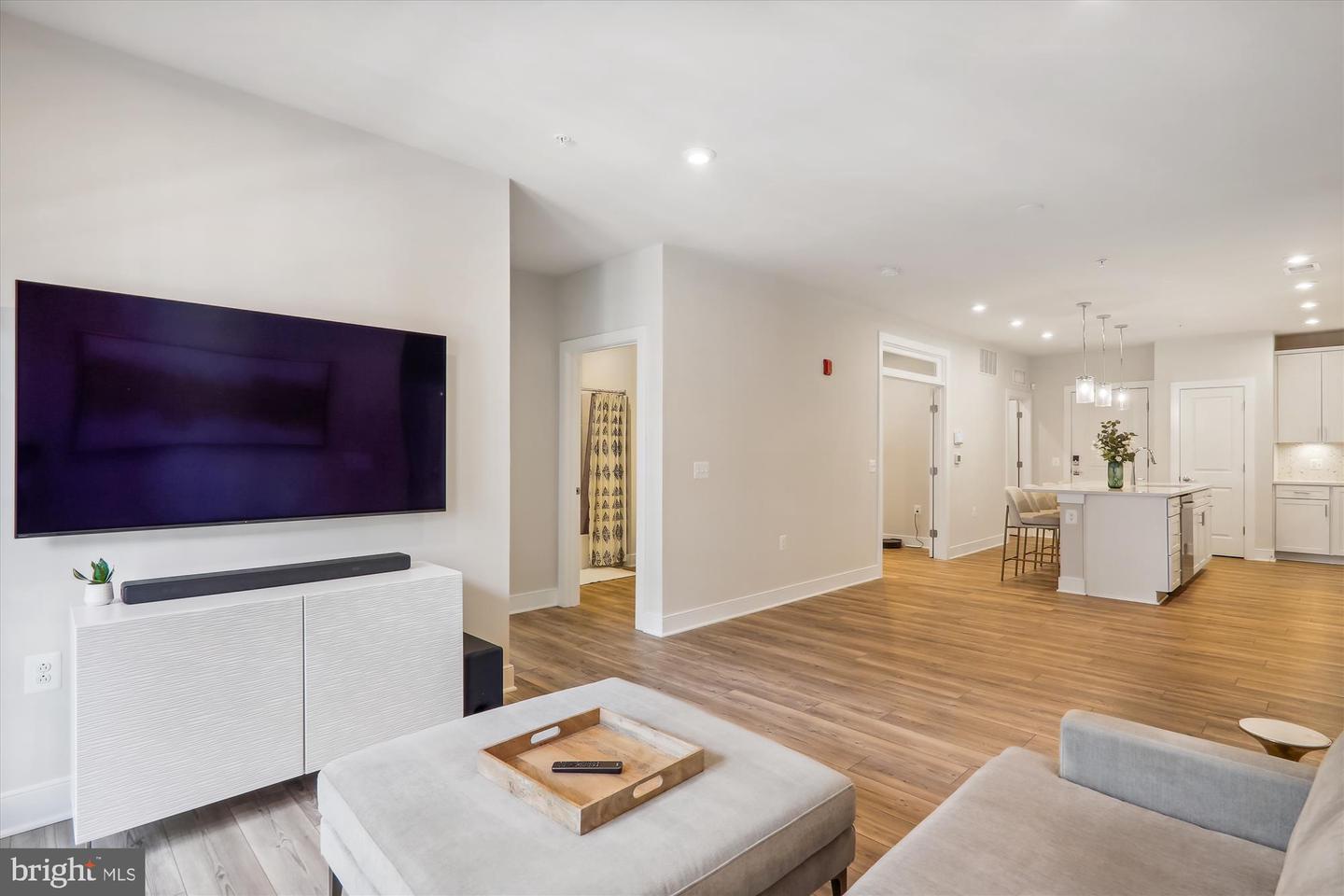 104 Saint Ives Pl #209 Property Photo 8