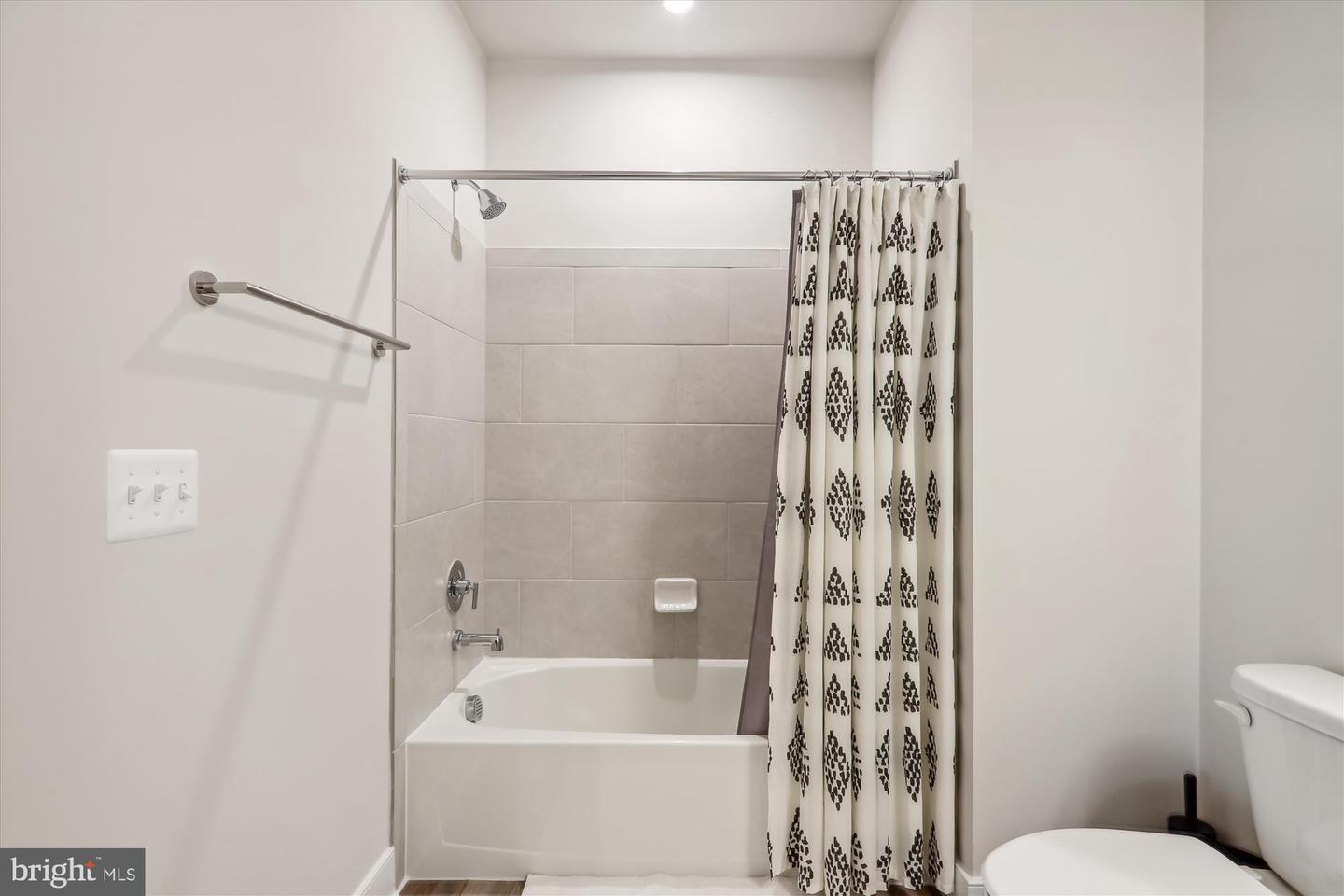 104 Saint Ives Pl #209 Property Photo 26