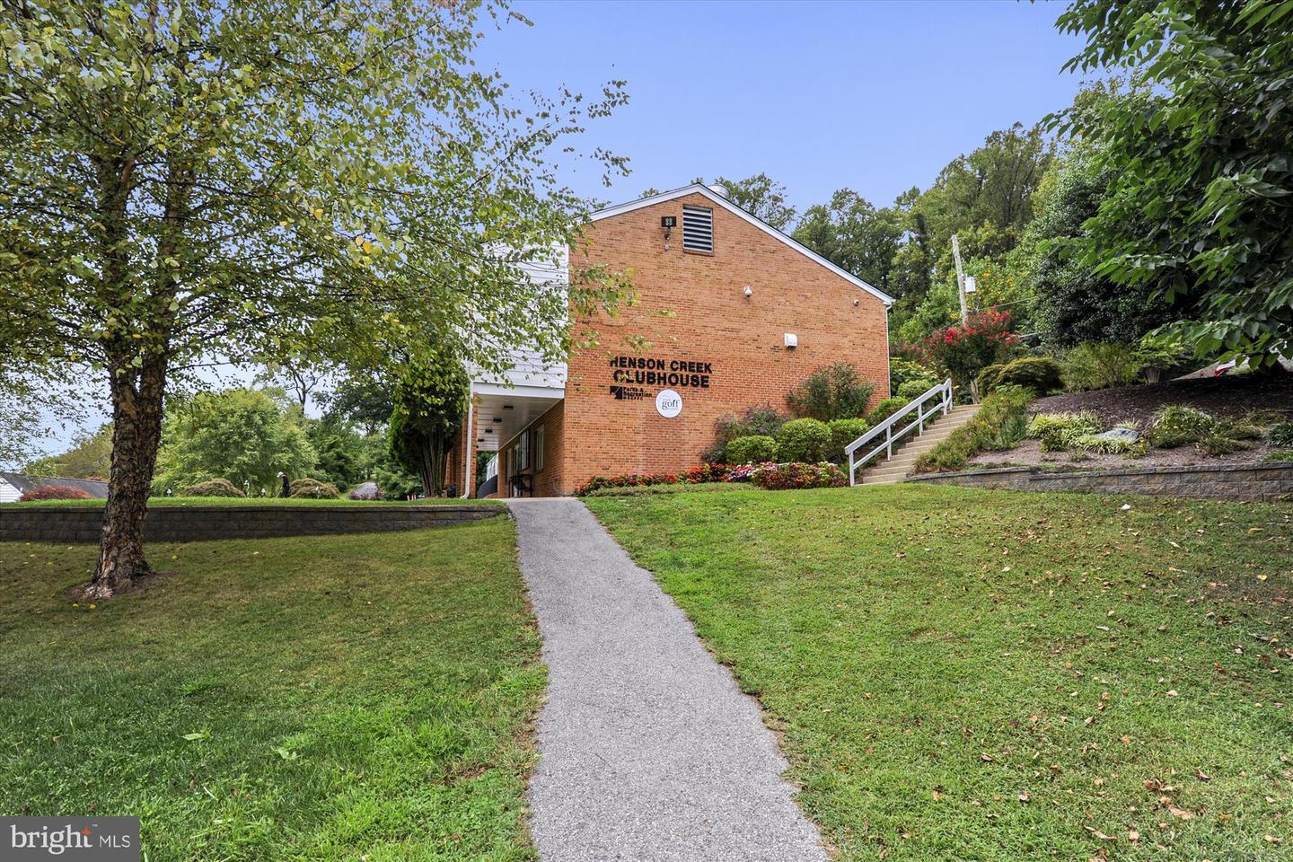 104 Saint Ives Pl #209 Property Photo 57