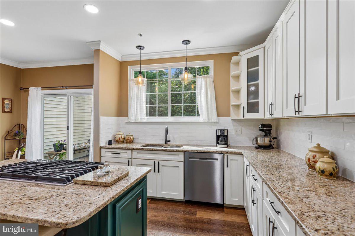 15103 Dalby Ct Property Photo 6