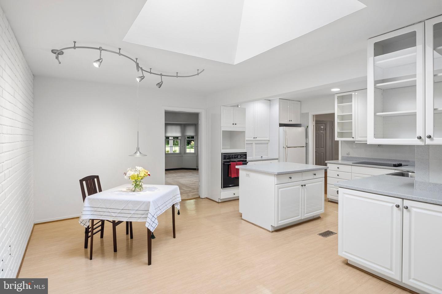 12102 Lerner Pl Property Photo 14