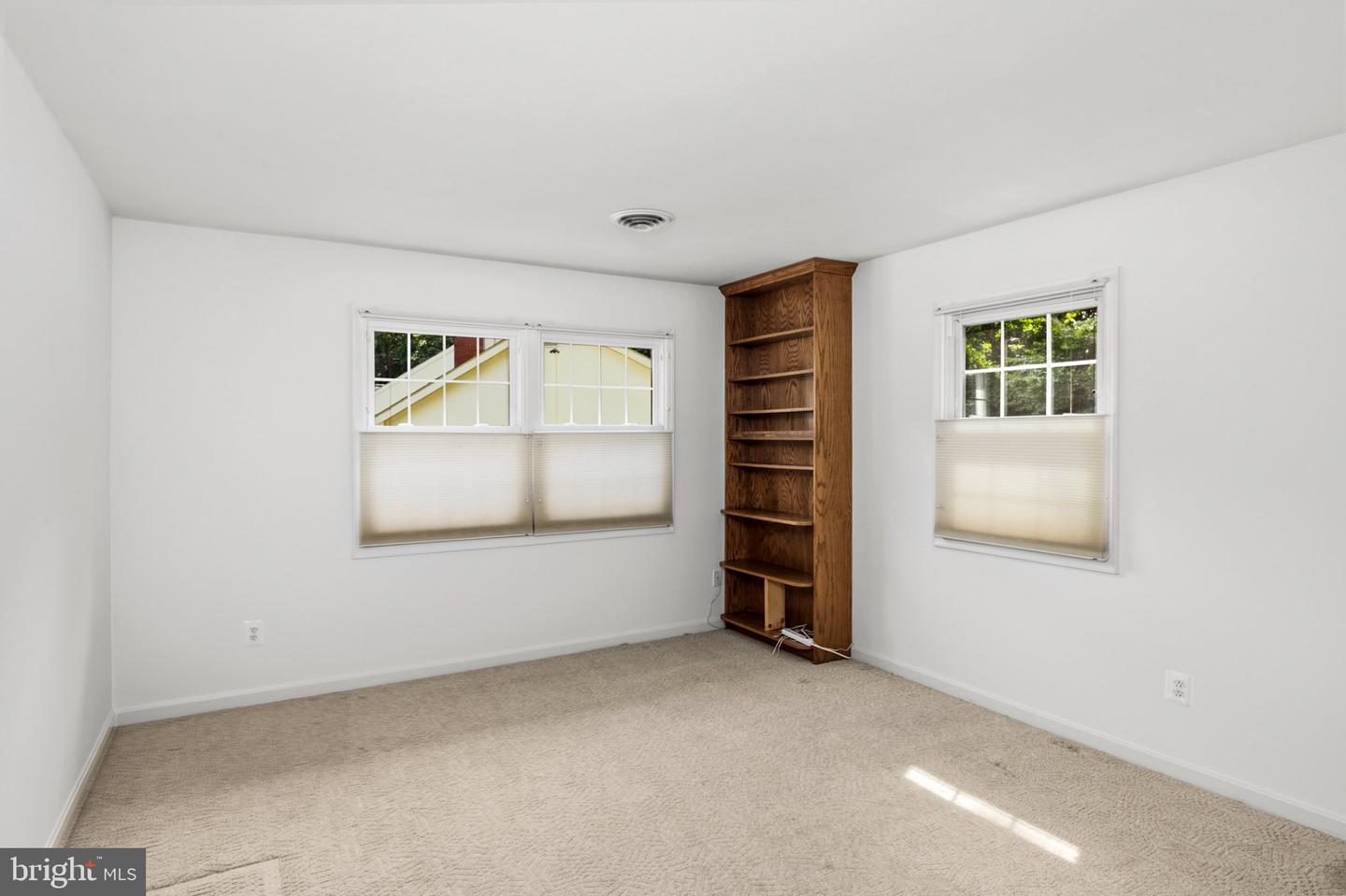 12102 Lerner Pl Property Photo 24