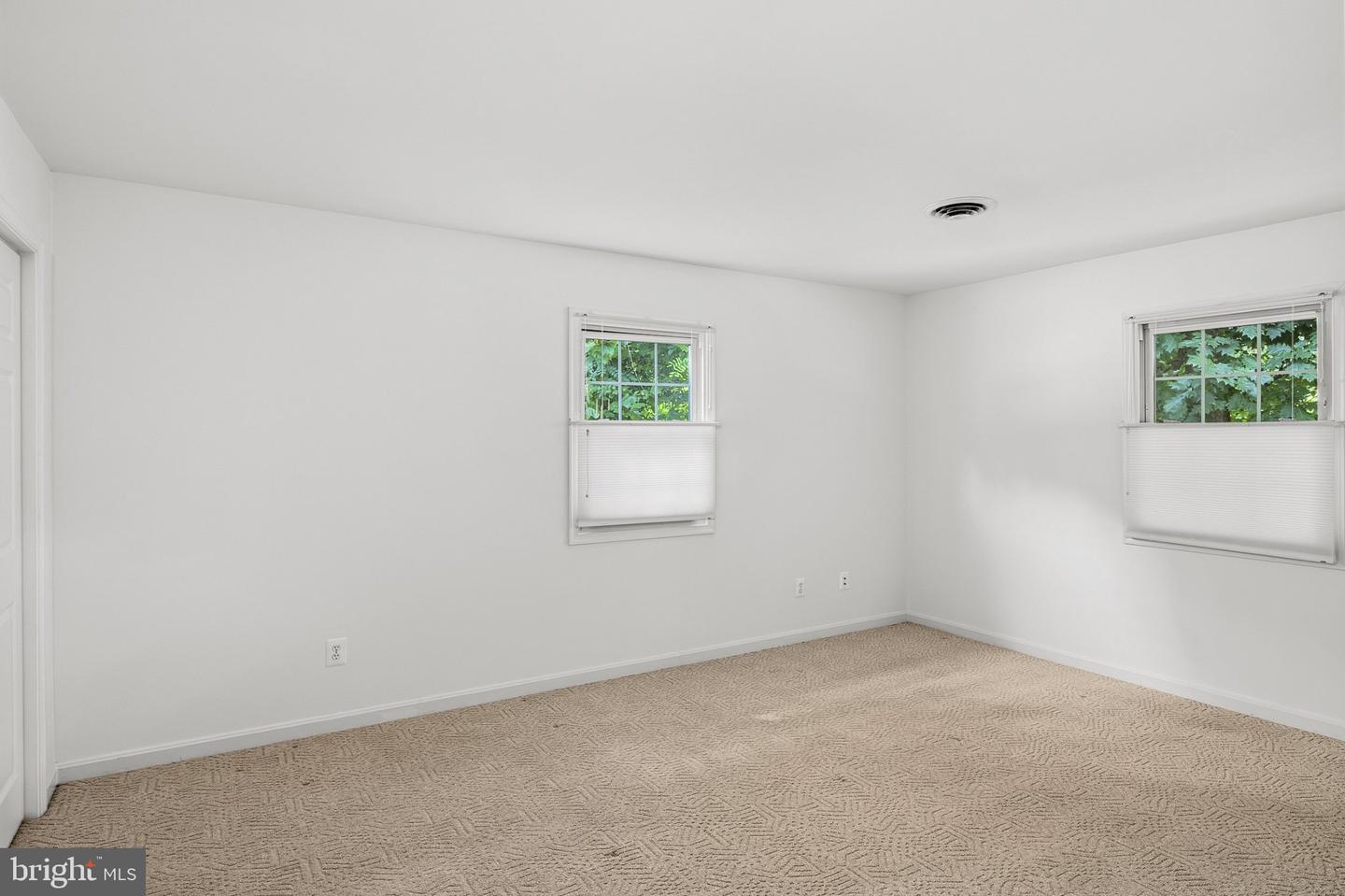 12102 Lerner Pl Property Photo 25