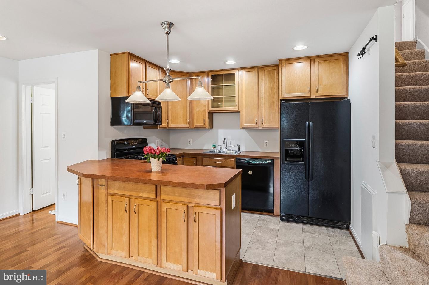 12102 Lerner Pl Property Photo 30