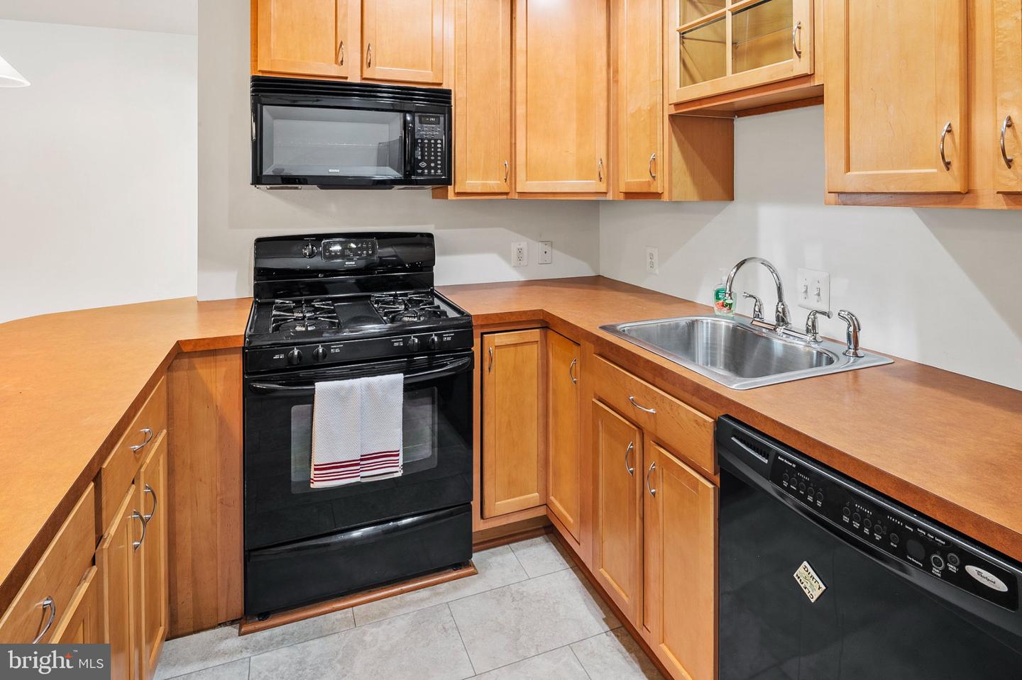 12102 Lerner Pl Property Photo 31
