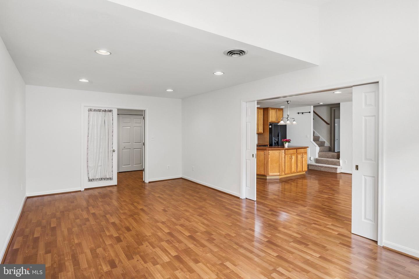 12102 Lerner Pl Property Photo 35