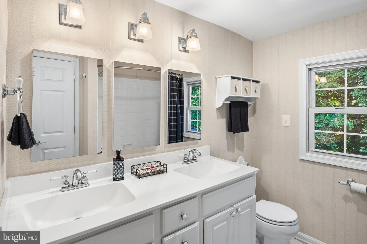 12102 Lerner Pl Property Photo 39