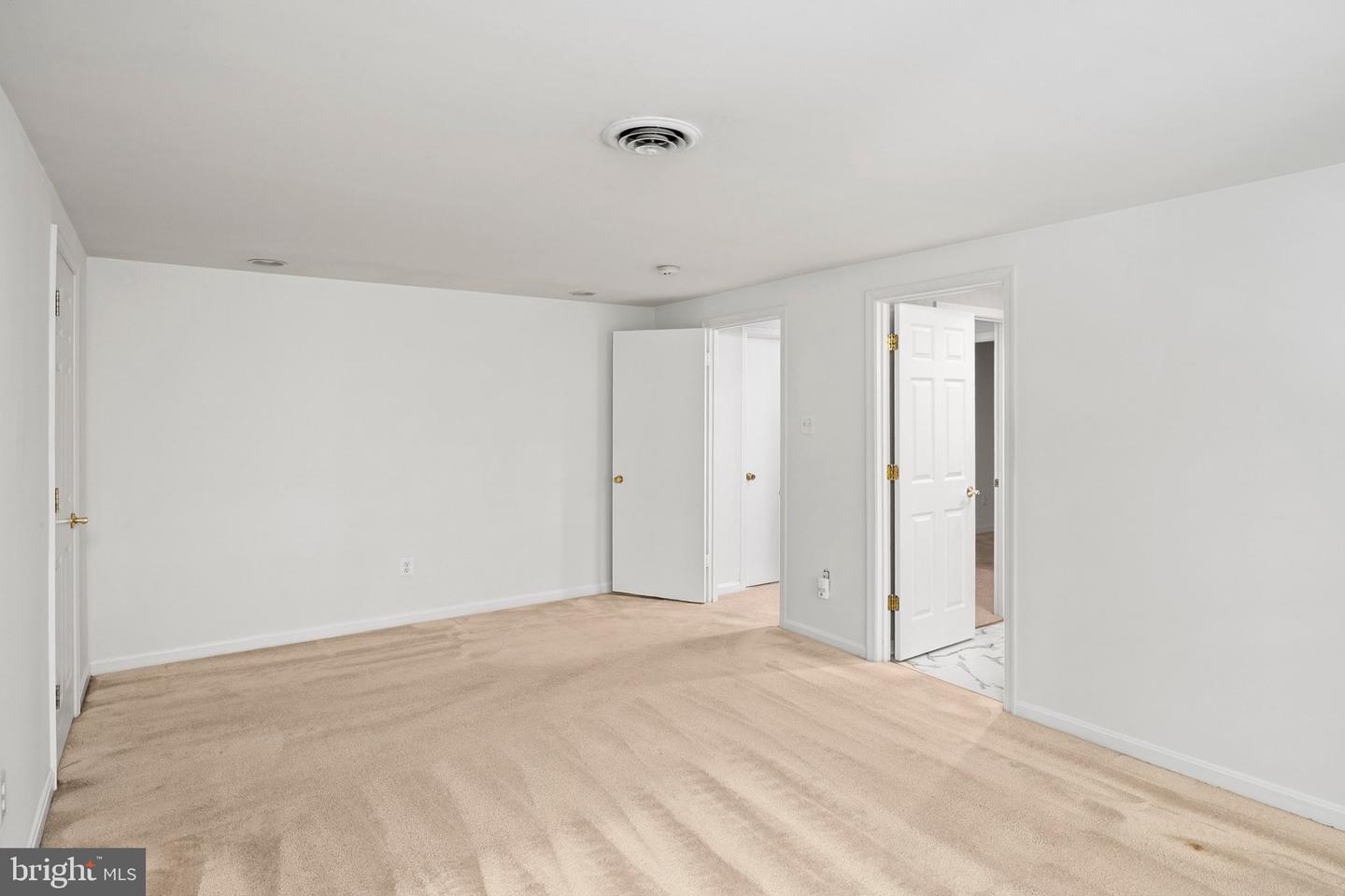 12102 Lerner Pl Property Photo 42