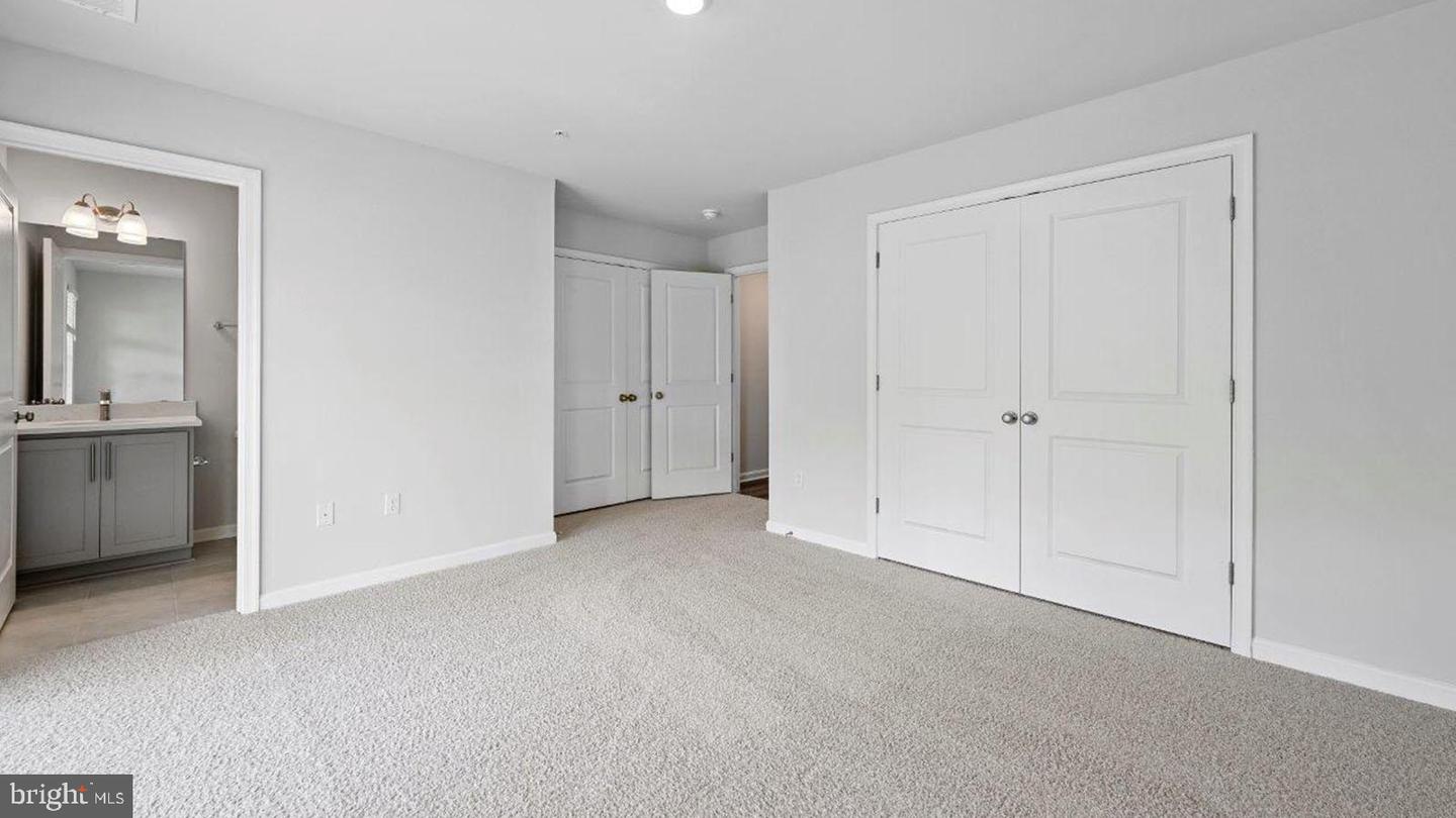 7540 Silver Thread Way Property Photo 14