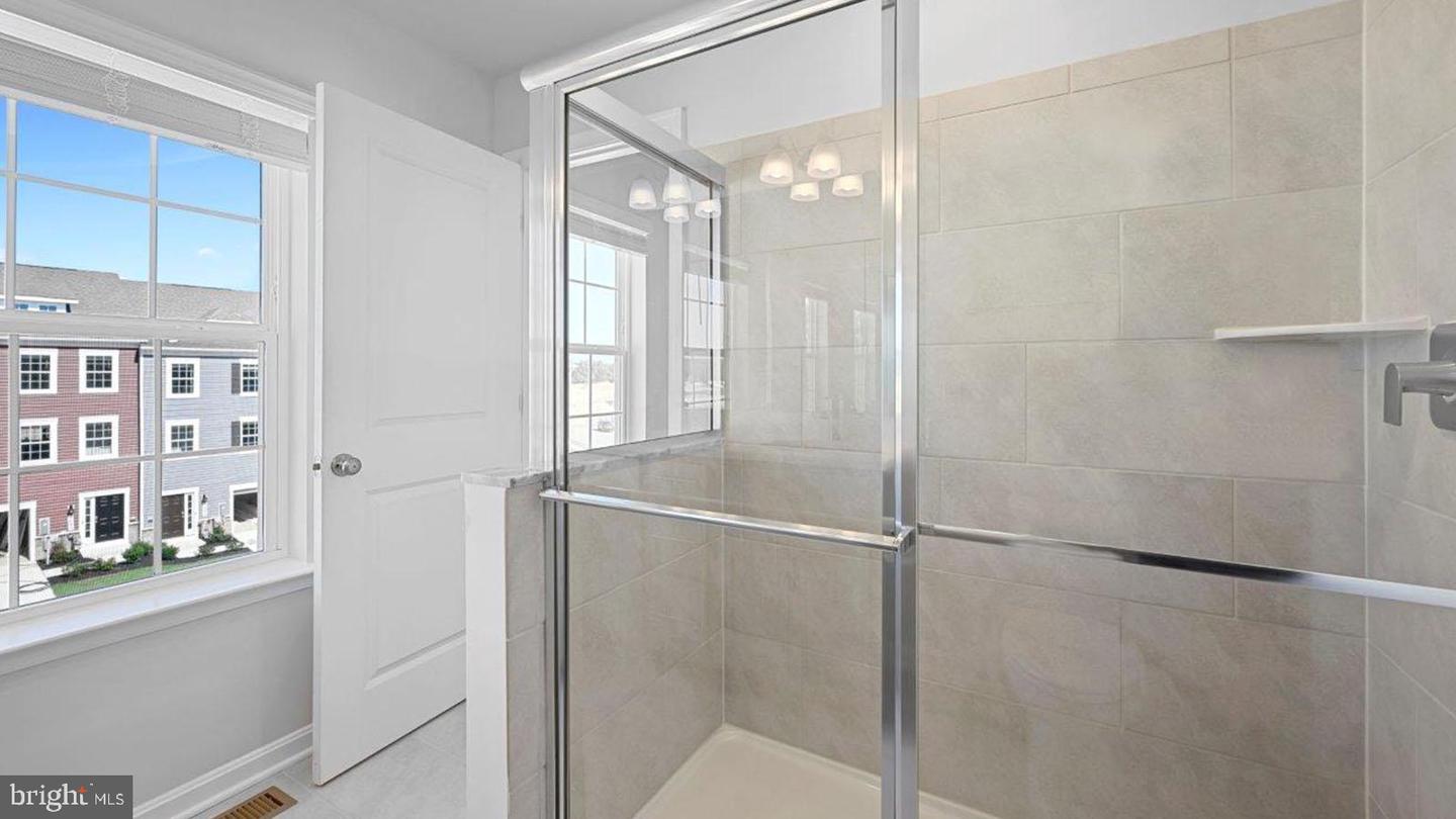 7540 Silver Thread Way Property Photo 15