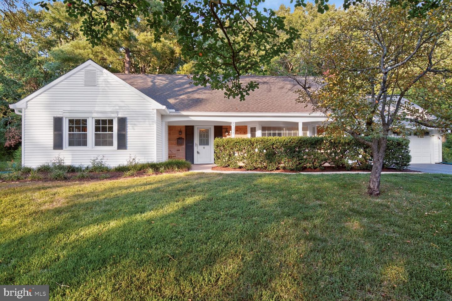 8798 Oxwell Ln Property Photo 2