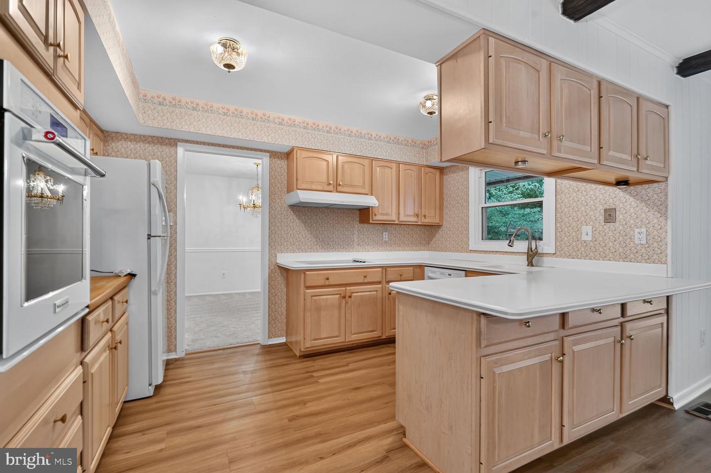 8798 Oxwell Ln Property Photo 3