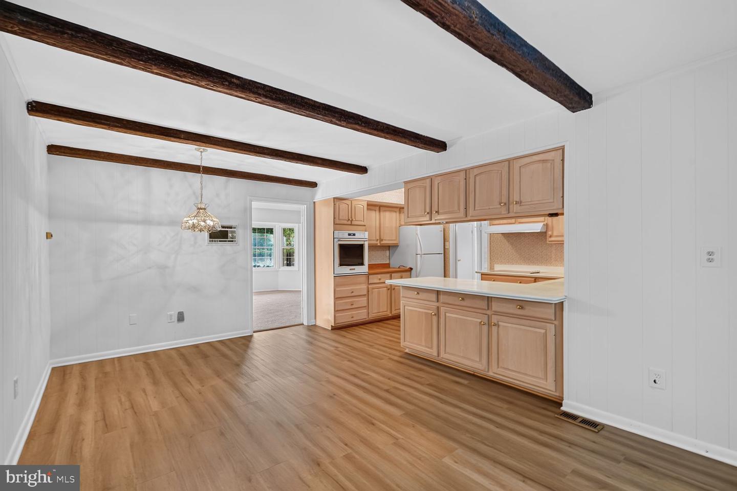 8798 Oxwell Ln Property Photo 11