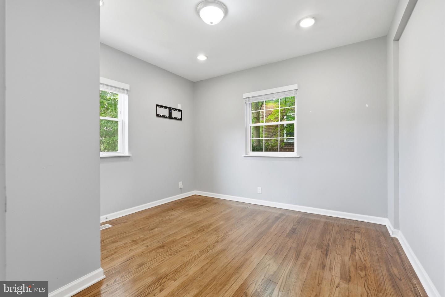 6515 Gateway Blvd Property Photo 12