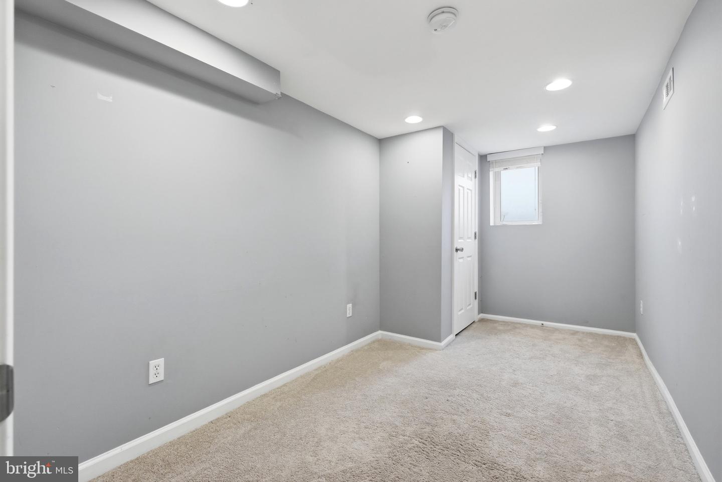 6515 Gateway Blvd Property Photo 32